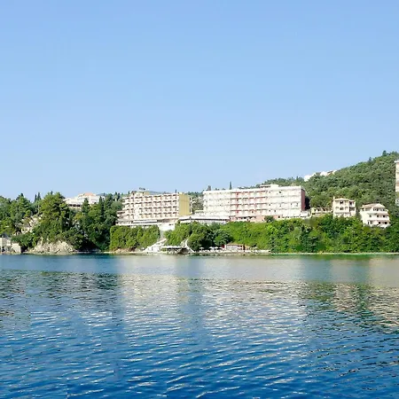 Hotel Perama ホテル ペラマ